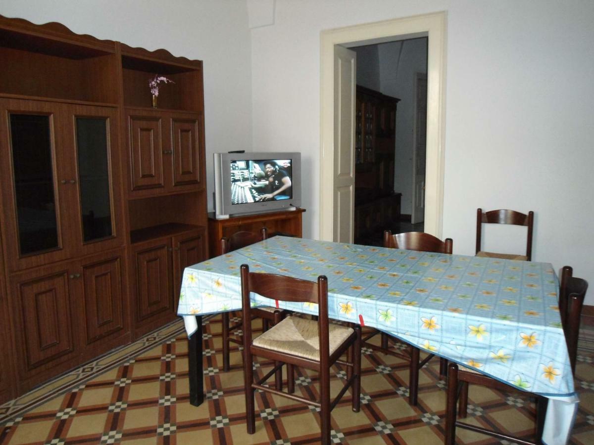 Casa Tipica Di Mirella Villa Santa Maria di Leuca Exterior photo